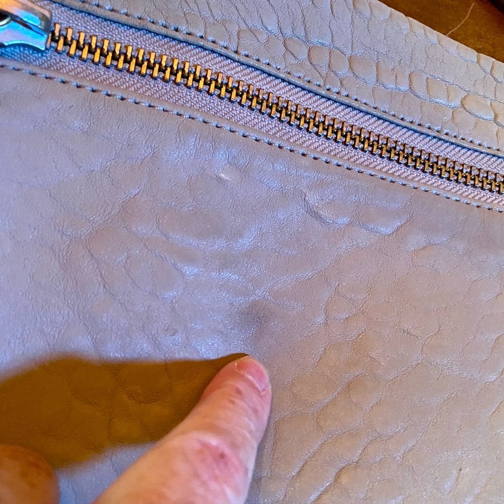 🔥Marc by Marc Jacobs Cement Lamb Leather Top Handle Crossbody Bag🔥 - Picture 14 of 16